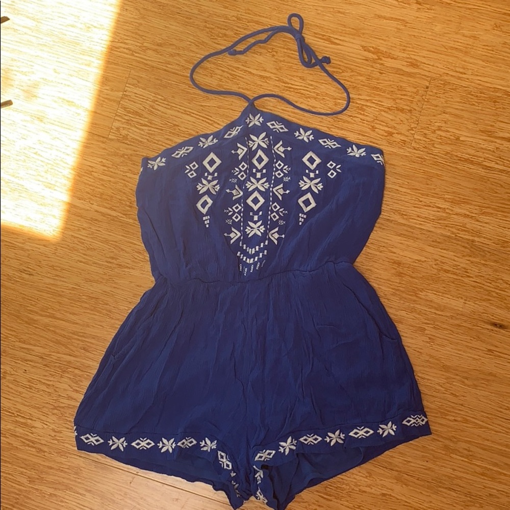 Romper - ties around neck - L